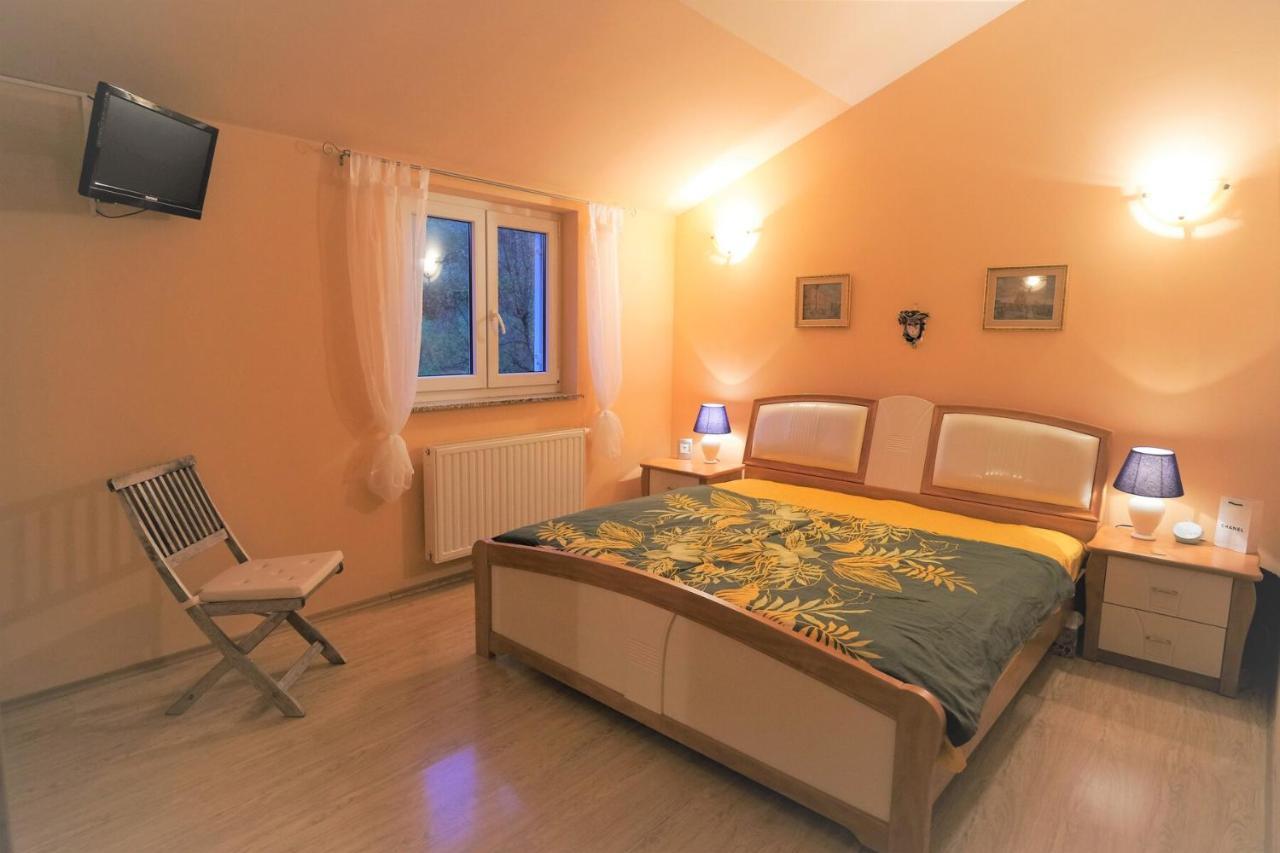 Apartments Coral, Klimno, Island Krk エクステリア 写真