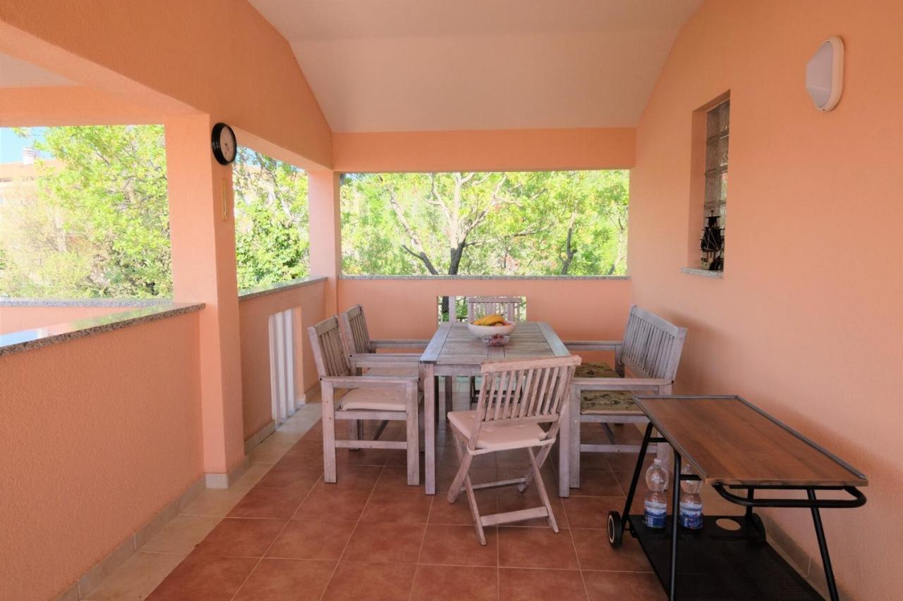 Apartments Coral, Klimno, Island Krk エクステリア 写真