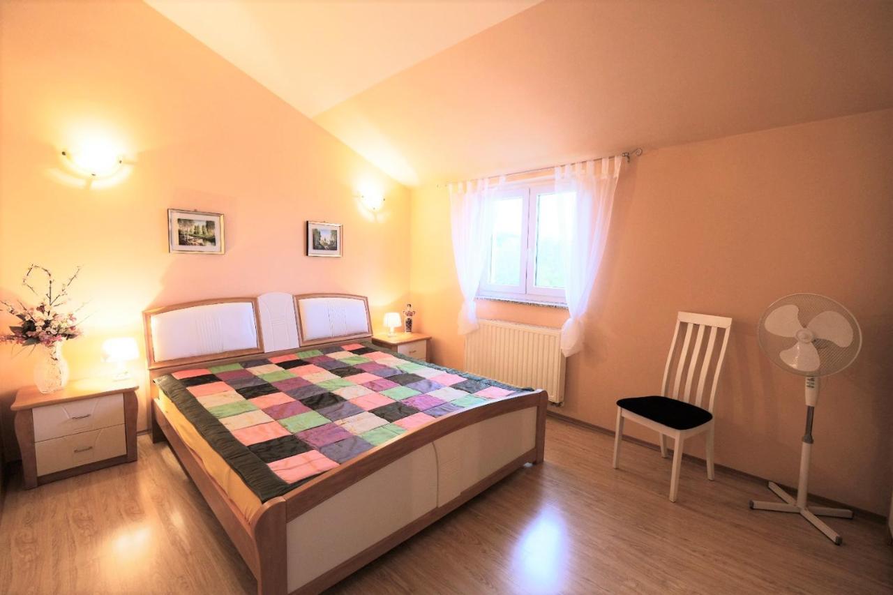 Apartments Coral, Klimno, Island Krk エクステリア 写真
