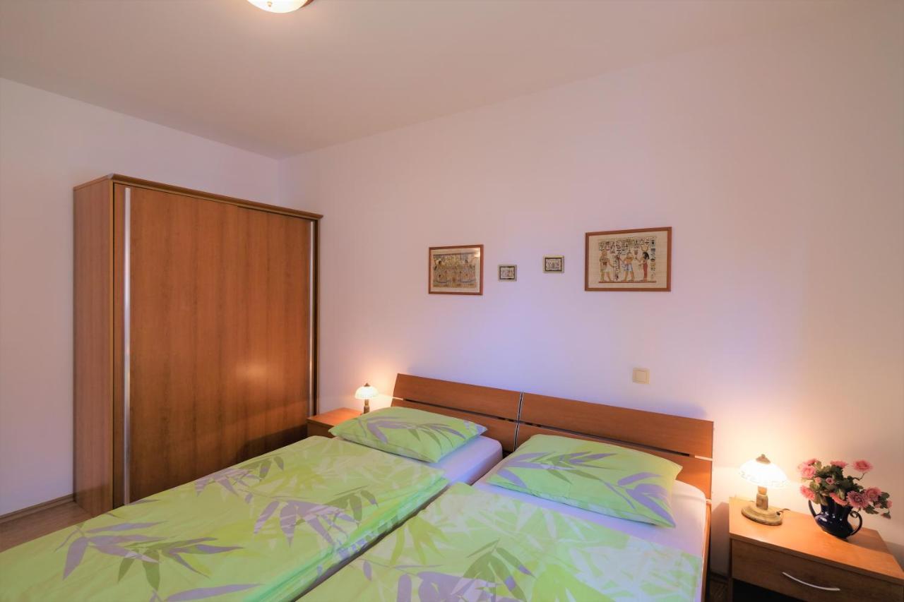Apartments Coral, Klimno, Island Krk エクステリア 写真